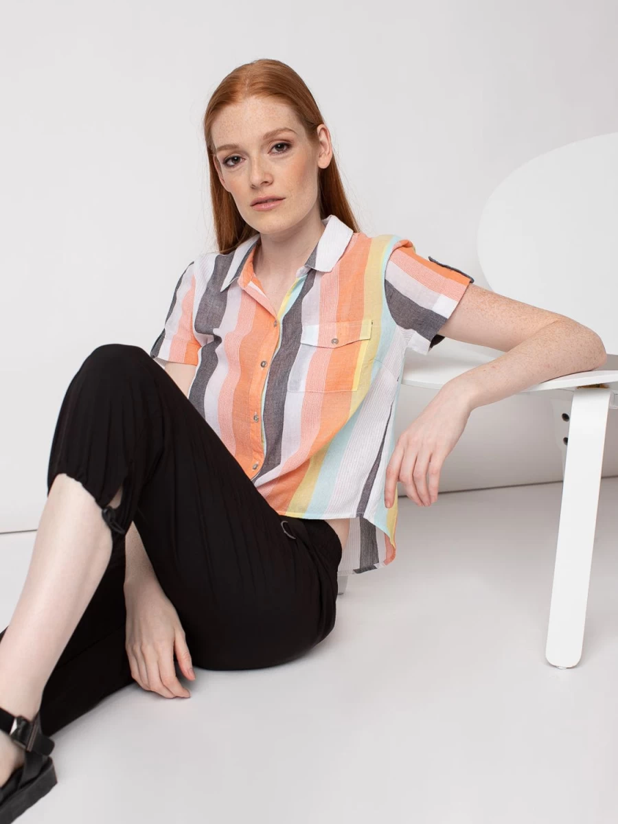 San Francisco Blouses | Short-Sleeve Fitted Blouse With Buttons